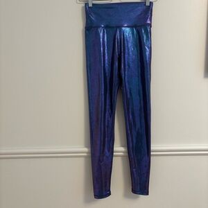 BuffBunny Iridescent Blue-Purple Leggings